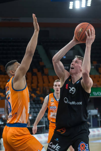 反应与高空 反应与高空