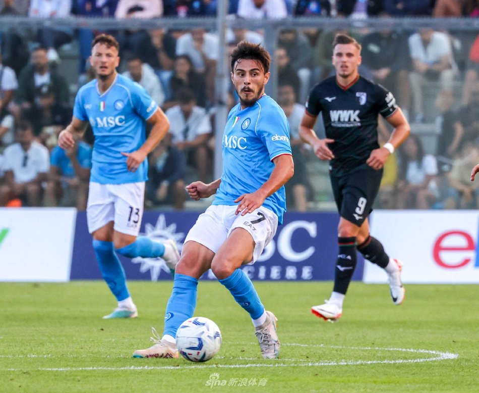 他俱乐部的 他俱乐部的