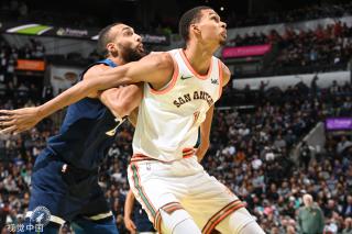 更是对球队 更是对球队