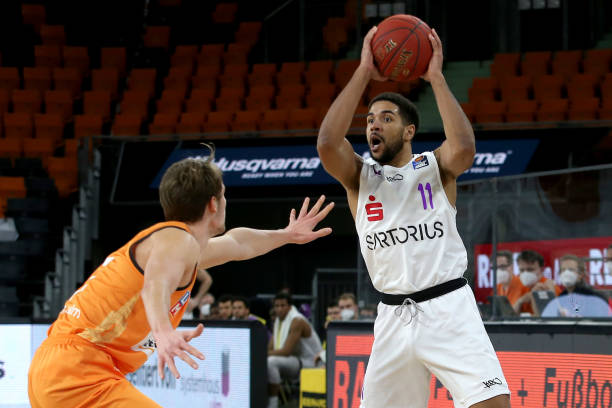 外消息都足 外消息都足